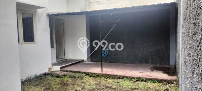 For Sale Rumah 2 Kamar Lokasi Ideal Bagus dan Strategis di Sukolilo For Sale Rumah 2 Kamar Lokasi Ideal Bagus dan Strategis di Sukolilo
