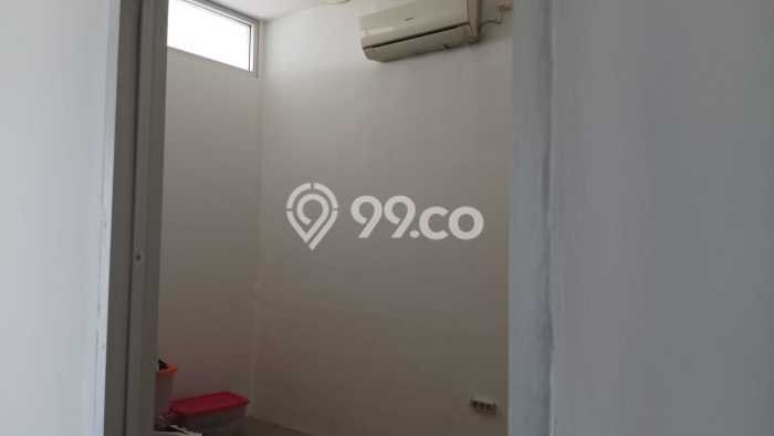 Ruko Dijual di Surabaya LT 80m2 & LB 180m2 Lokasi Terbaik! Ruko Dijual di Surabaya LT 80m2 & LB 180m2 Lokasi Terbaik!