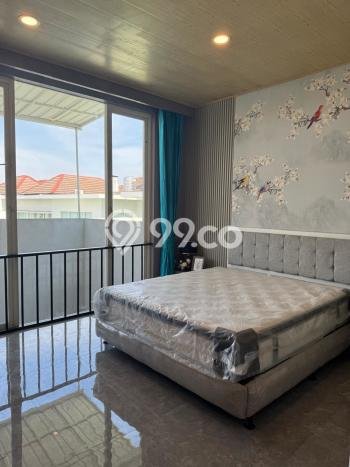 Dijual Rumah Mewah Megah Dengan View Cantik di Pakuwon Indah, Surabaya Dijual Rumah Mewah Megah Dengan View Cantik di Pakuwon Indah, Surabaya