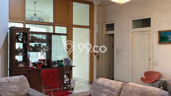 Ready to Use! Luxury House LT 360m2 Desain Elegan di Sukomanunggal Ready to Use! Luxury House LT 360m2 Desain Elegan di Sukomanunggal