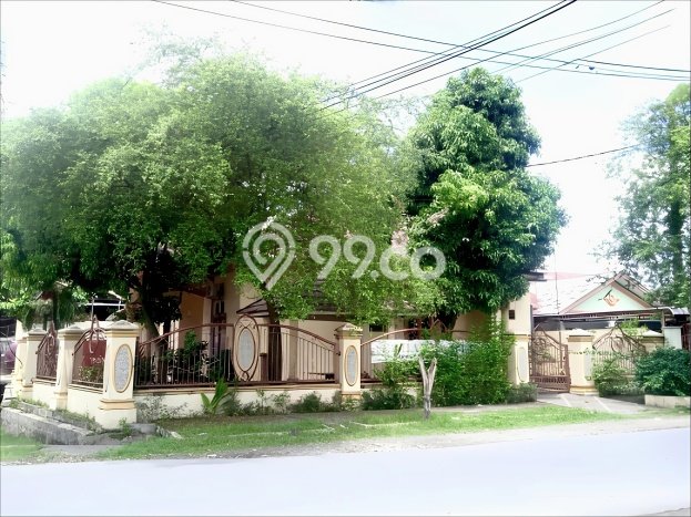 Siap Huni Rumah Mewah 4 Kamar di Medan Timur Dekat ke Mana Saja Siap Huni Rumah Mewah 4 Kamar di Medan Timur Dekat ke Mana Saja
