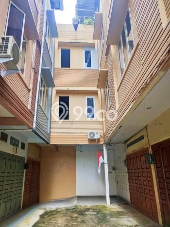 Ruko Dijual di Medan Petisah LT 49m2, LB 161m2 untuk Investasi Ruko Dijual di Medan Petisah LT 49m2, LB 161m2 untuk Investasi