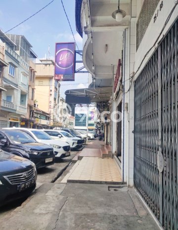 Lokasi Strategis! Dijual Ruko Bisnis di Medan Kota, Medan Kondisi Bagus Lokasi Strategis! Dijual Ruko Bisnis di Medan Kota, Medan Kondisi Bagus