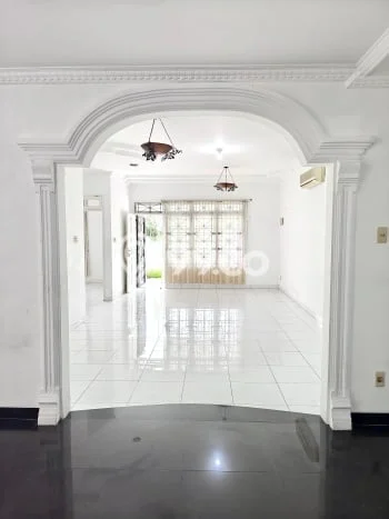 Lokasi strategis! Rumah siap pakai dikontrakkan di Medan Sunggal LB 130m2 Lokasi strategis! Rumah siap pakai dikontrakkan di Medan Sunggal LB 130m2