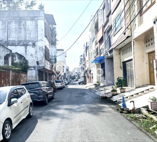 Lokasi Strategis! Dijual Ruko Bisnis di Medan Kota, Medan Kondisi Bagus Lokasi Strategis! Dijual Ruko Bisnis di Medan Kota, Medan Kondisi Bagus