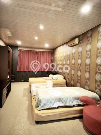 LOKASI TERBAIK! Ruko di Medan Maimun, Luas 384m2m², Jalan Strategis LOKASI TERBAIK! Ruko di Medan Maimun, Luas 384m2m², Jalan Strategis