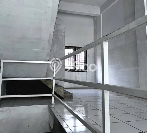 Area Ramai! Ruko Dijual di Medan Baru untuk Bisnis Luas Bangunan 648m2 Area Ramai! Ruko Dijual di Medan Baru untuk Bisnis Luas Bangunan 648m2