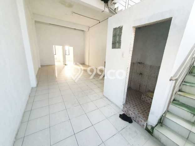 LOKASI PREMIUM! Ruko Kawasan Medan Area, Luas 225m2m², Mainroad, Area Komersial LOKASI PREMIUM! Ruko Kawasan Medan Area, Luas 225m2m², Mainroad, Area Komersial