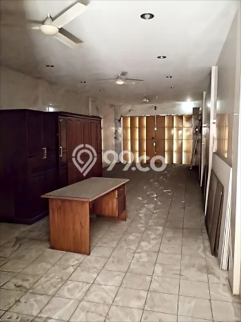 LOKASI PREMIUM! Ruko Kawasan Medan Maimun, Luas 200m2m², Pusat Bisnis LOKASI PREMIUM! Ruko Kawasan Medan Maimun, Luas 200m2m², Pusat Bisnis