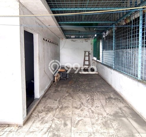 FOR SALE! Ruko di Medan Area Medan, LT 92m2, LB 200m2 FOR SALE! Ruko di Medan Area Medan, LT 92m2, LB 200m2