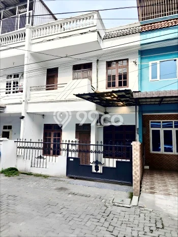 Dijual Cepat Rumah Bagus Siap Huni LB 180m2 di Medan Timur, Medan Dijual Cepat Rumah Bagus Siap Huni LB 180m2 di Medan Timur, Medan