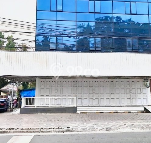 Area Ramai! Ruko Dijual di Medan Baru untuk Bisnis Luas Bangunan 648m2 Area Ramai! Ruko Dijual di Medan Baru untuk Bisnis Luas Bangunan 648m2
