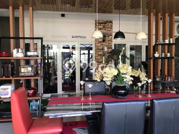 Rumah Elit Modern Tanpa Renovasi di Kota Baru Parahyangan Bandung Rumah Elit Modern Tanpa Renovasi di Kota Baru Parahyangan Bandung