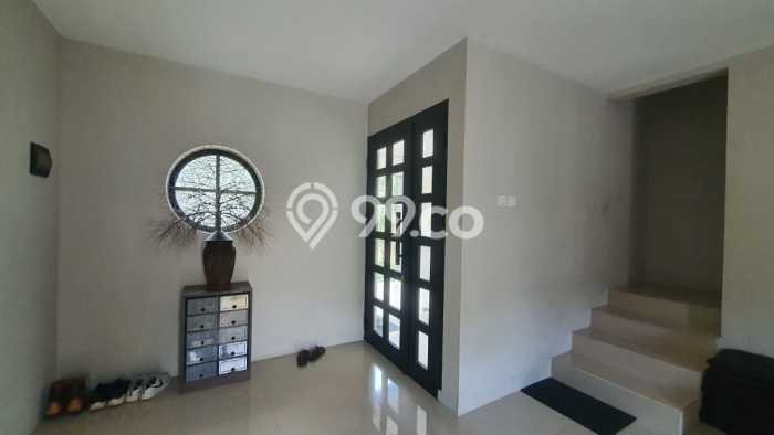 Rumah Modern 3 KT di Sayap Dago Bandung Semi Furnished Rumah Modern 3 KT di Sayap Dago Bandung Semi Furnished