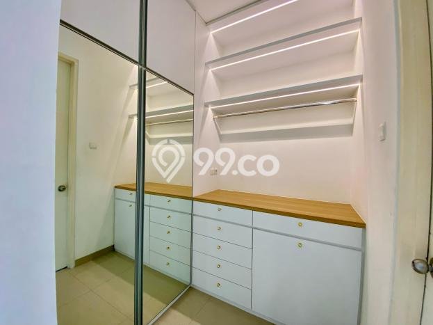 PRIME UNIT! Apartemen di , 1 KM, Luas 57m2m², Lokasi Premium, View Kota PRIME UNIT! Apartemen di , 1 KM, Luas 57m2m², Lokasi Premium, View Kota