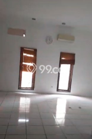 AREA KOMERSIAL! Ruko Disewakan Kawasan Bandung Wetan, Luas 240m2m², Jalan Utama, Ready Bisnis AREA KOMERSIAL! Ruko Disewakan Kawasan Bandung Wetan, Luas 240m2m², Jalan Utama, Ready Bisnis