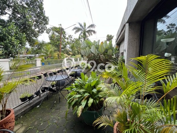 Komersial Area Komersial Kawasan Bandung Kota, Luas 330m², Sentra Perdagangan Komersial Area Komersial Kawasan Bandung Kota, Luas 330m², Sentra Perdagangan
