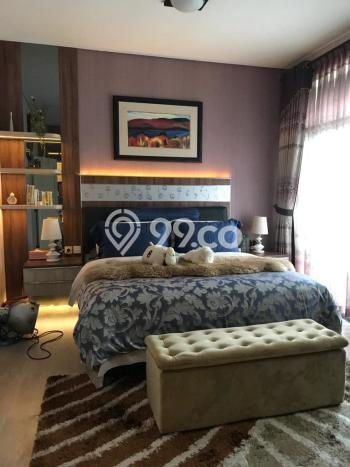 Rumah Elit Modern Tanpa Renovasi di Kota Baru Parahyangan Bandung Rumah Elit Modern Tanpa Renovasi di Kota Baru Parahyangan Bandung