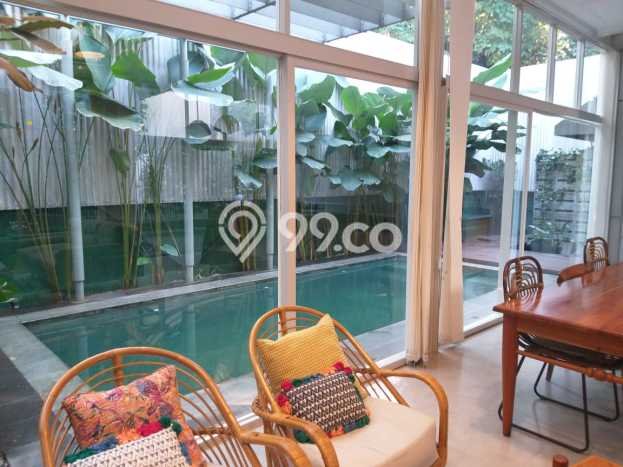 Rumah Asri di Cigadung, 4 KM, Luas 350m² Bangunan 329m² Rumah Asri di Cigadung, 4 KM, Luas 350m² Bangunan 329m²