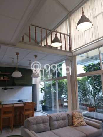 Rumah Premium di Cigadung, 4 KM, Lingkungan Nyaman, Luas 350m² LB 329m² Rumah Premium di Cigadung, 4 KM, Lingkungan Nyaman, Luas 350m² LB 329m²