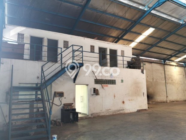 Gudang Disewakan Lokasi Lakarsantri Surabaya Harga Spesial! Gudang Disewakan Lokasi Lakarsantri Surabaya Harga Spesial!