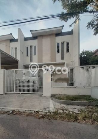 Rumah Elit Modern Tanpa Renovasi di Jemursari Surabaya Rumah Elit Modern Tanpa Renovasi di Jemursari Surabaya