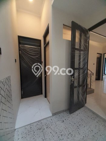 Rumah Modern 4 KT di Manyar Surabaya Unfurnished Rumah Modern 4 KT di Manyar Surabaya Unfurnished