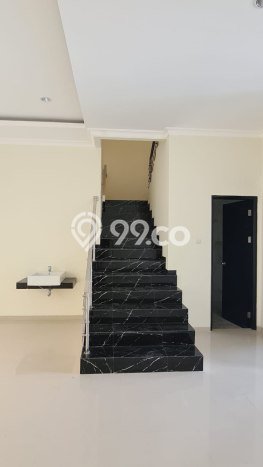 Dijual Hunian Mewah dengan Fasilitas Sekitar Komplit di Sukolilo, Surabaya Dijual Hunian Mewah dengan Fasilitas Sekitar Komplit di Sukolilo, Surabaya