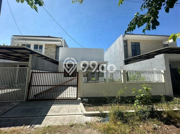 Jual Rumah Bagus Siap Huni LB 70m2 di Tenggilis Mejoyo, Surabaya Jual Rumah Bagus Siap Huni LB 70m2 di Tenggilis Mejoyo, Surabaya