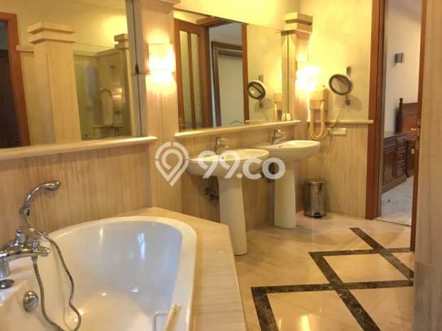 Dijual Rumah Luas Megah Dengan View Cantik di Pondok Indah, Jakarta Selatan Dijual Rumah Luas Megah Dengan View Cantik di Pondok Indah, Jakarta Selatan