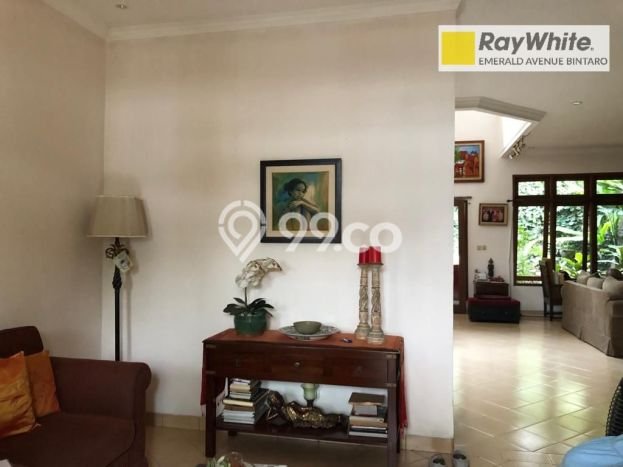 Hunian Mewah LB 164m2 Siap Huni Desain Elegan di Bintaro, Tangerang Selatan Hunian Mewah LB 164m2 Siap Huni Desain Elegan di Bintaro, Tangerang Selatan
