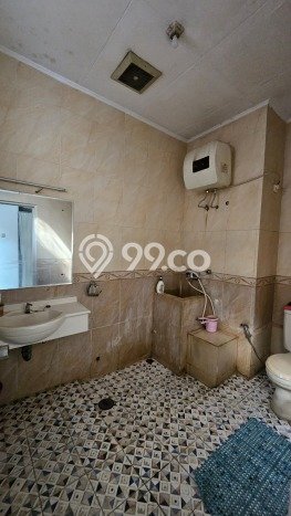 Hunian Mewah LB 202m2 Siap Huni Desain Elegan di Bintaro, Tangerang Selatan Hunian Mewah LB 202m2 Siap Huni Desain Elegan di Bintaro, Tangerang Selatan