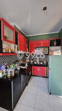 Hunian Mewah LB 202m2 Siap Huni Desain Elegan di Bintaro, Tangerang Selatan Hunian Mewah LB 202m2 Siap Huni Desain Elegan di Bintaro, Tangerang Selatan