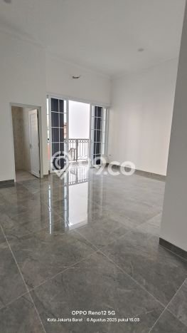 Jual Rumah Mewah Elegan Dengan View Eksklusif di Joglo, Jakarta Barat Jual Rumah Mewah Elegan Dengan View Eksklusif di Joglo, Jakarta Barat