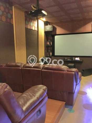 Dijual Rumah Luas Megah Dengan View Cantik di Pondok Indah, Jakarta Selatan Dijual Rumah Luas Megah Dengan View Cantik di Pondok Indah, Jakarta Selatan