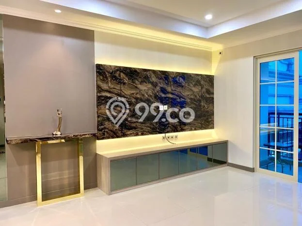 Disewakan Apartemen Minimalis 105m2 Punya 3 KT, 3 KM, Lokasi di Kelapa Gading Disewakan Apartemen Minimalis 105m2 Punya 3 KT, 3 KM, Lokasi di Kelapa Gading
