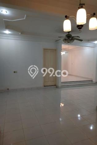 Dijual Rumah 6 Kamar Lokasi Strategis Nyaman dan Strategis di Kelapa Gading Dijual Rumah 6 Kamar Lokasi Strategis Nyaman dan Strategis di Kelapa Gading