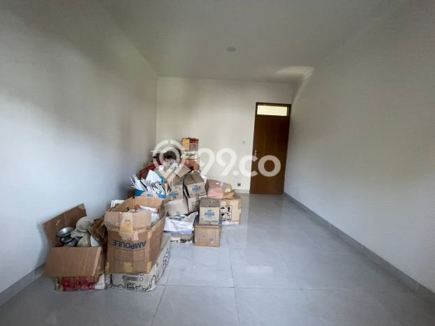 Rumah Elit Modern Tanpa Renovasi di Pegangsaan Jakarta Utara Rumah Elit Modern Tanpa Renovasi di Pegangsaan Jakarta Utara
