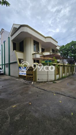 Rumah Eksklusif Dijual LT 178m2 di Kelapa Gading, Jakarta Utara Rumah Eksklusif Dijual LT 178m2 di Kelapa Gading, Jakarta Utara