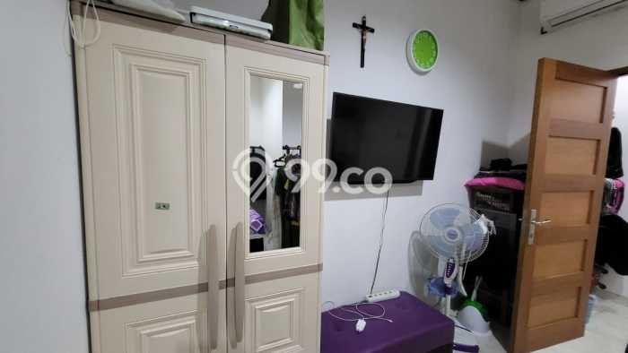 Dijual Rumah Strategis Bagus Punya 2 KT di Kelapa Gading Jakarta Utara SHM Dijual Rumah Strategis Bagus Punya 2 KT di Kelapa Gading Jakarta Utara SHM
