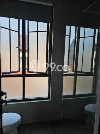 Rumah Mewah Dijual LT 102m2 di Kelapa Gading, Jakarta Utara Rumah Mewah Dijual LT 102m2 di Kelapa Gading, Jakarta Utara