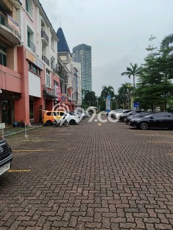 Ruko Dijual di Jakarta Barat LT 67m2 & LB 270m2 Lokasi Terbaik! Ruko Dijual di Jakarta Barat LT 67m2 & LB 270m2 Lokasi Terbaik!