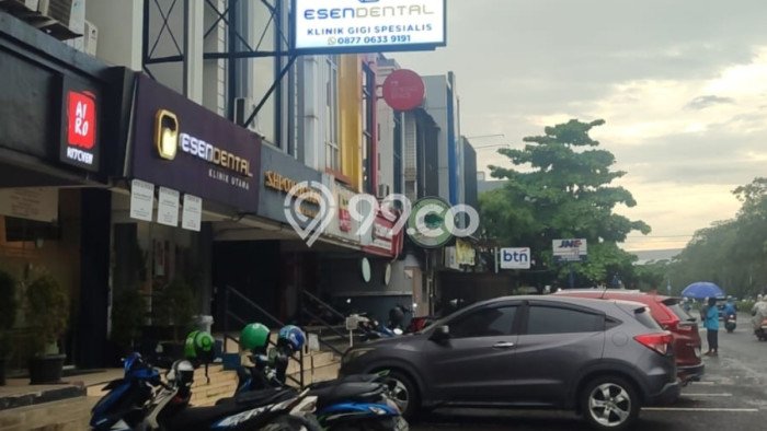 Unit Ruko Disewa Lokasi Kelapa Gading, Jakarta Utara Spesifikasi Luas Bangunan 180m2 Unit Ruko Disewa Lokasi Kelapa Gading, Jakarta Utara Spesifikasi Luas Bangunan 180m2