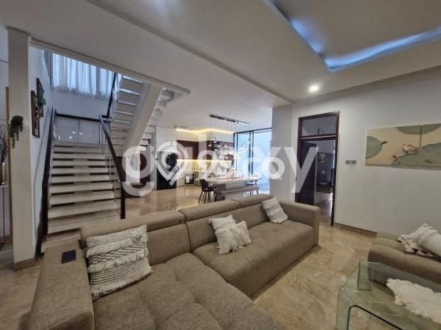 For Sale! Premium House LT 300m2 Desain Elegan di Kedoya Baru For Sale! Premium House LT 300m2 Desain Elegan di Kedoya Baru
