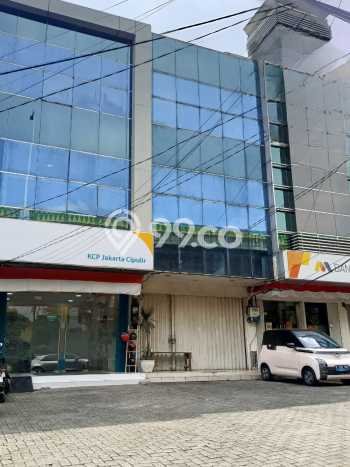 Unit Ruko Paling Strategis di Kebayoran Lama Jakarta Selatan dengan LB 180m2 Unit Ruko Paling Strategis di Kebayoran Lama Jakarta Selatan dengan LB 180m2