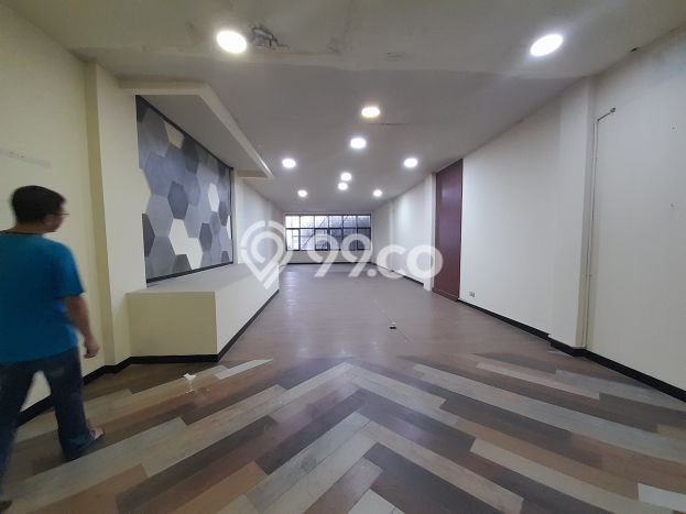 Ruko Kawasan Strategis Kawasan Suniaraja, Luas 350m², Pusat Perdagangan Ruko Kawasan Strategis Kawasan Suniaraja, Luas 350m², Pusat Perdagangan