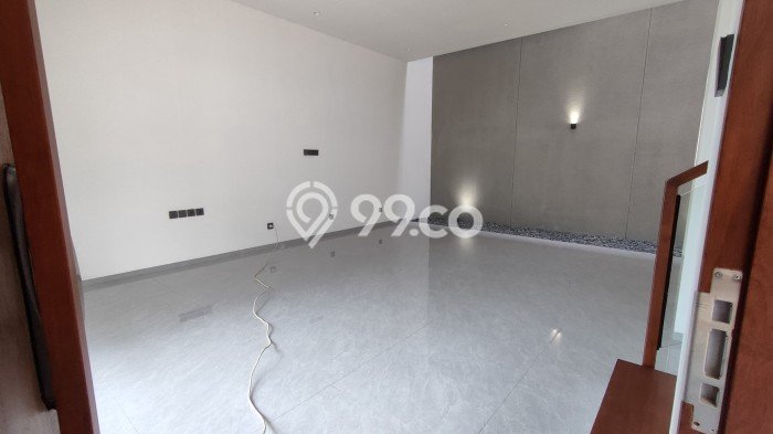 Rumah Elit LB 140m2 Siap Huni Desain Elegan di Setra Duta, Bandung Rumah Elit LB 140m2 Siap Huni Desain Elegan di Setra Duta, Bandung