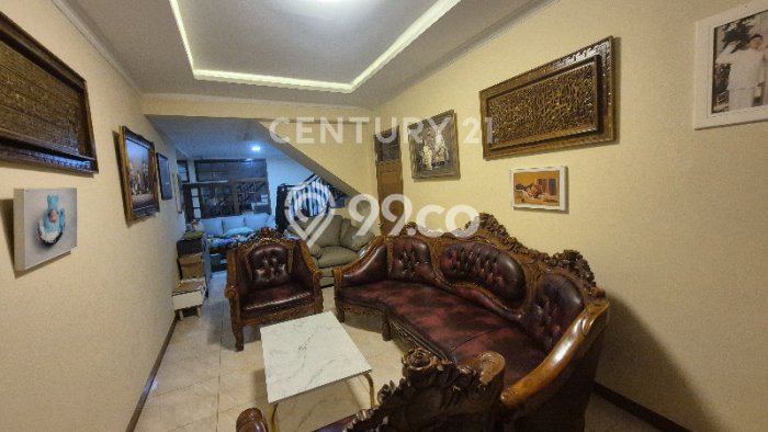 Rumah Elit LB 420m2 Siap Huni Desain Elegan di Pasteur, Bandung Rumah Elit LB 420m2 Siap Huni Desain Elegan di Pasteur, Bandung