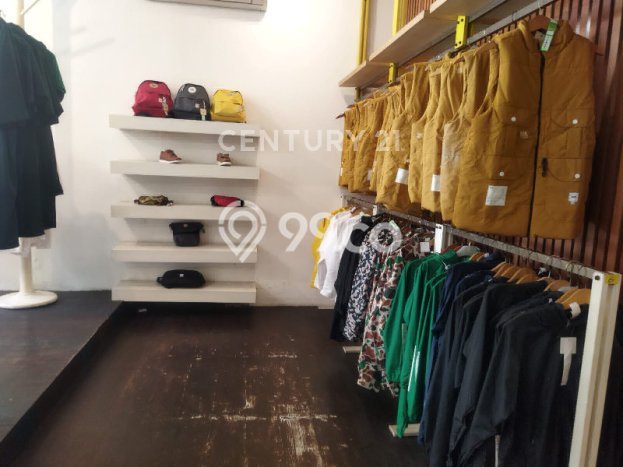 FOR SALE! Ruko di Coblong Bandung, LT 443m2, LB 410m2 FOR SALE! Ruko di Coblong Bandung, LT 443m2, LB 410m2