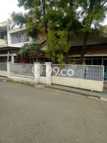 For Sale! Premium House LT 310m2 Desain Elegan di BKR For Sale! Premium House LT 310m2 Desain Elegan di BKR